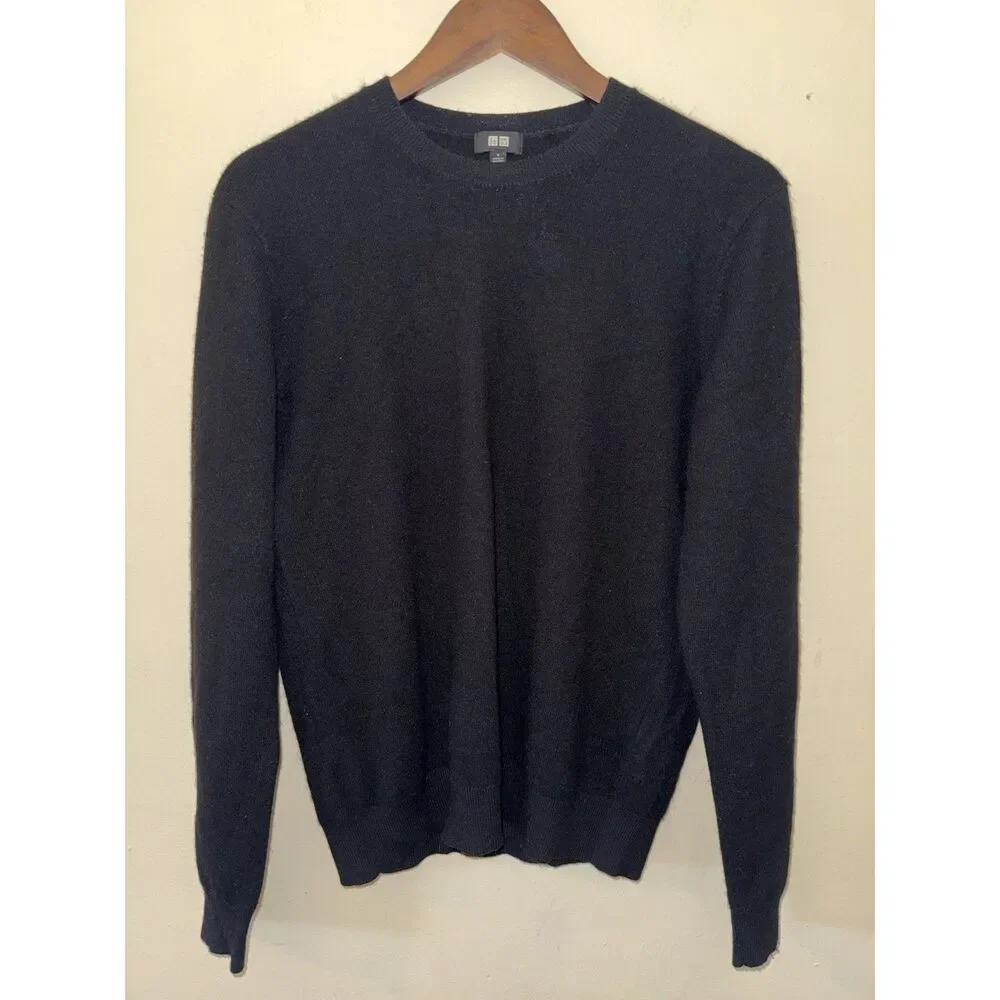 UNIQLO 100% Cashmere Crewneck Sweater Black Mens Small Minimalist Knit